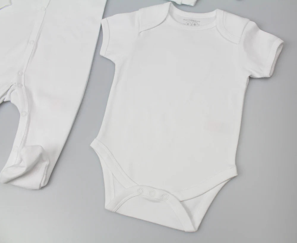 White Sleepsuit, Bodyvest, Bib, Hat & Mittens Gift Set
